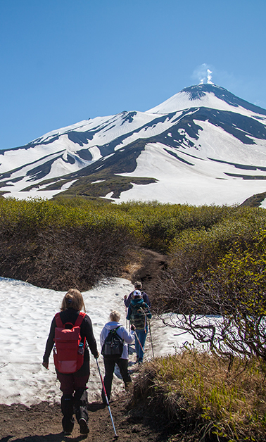 Climbing Avachinsky volcano