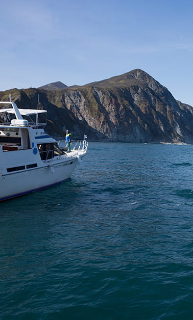 Tour to Lake Azhabachye on the Kamchatka Peninsula