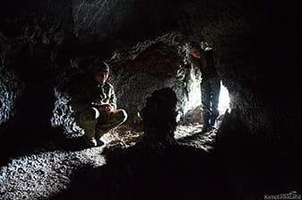 Tolbachik lava caves