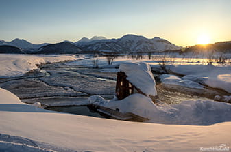 snowmobile tour