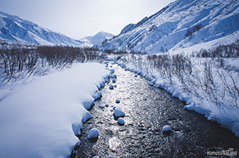 the best time for snowmobile trips in Kamchatka