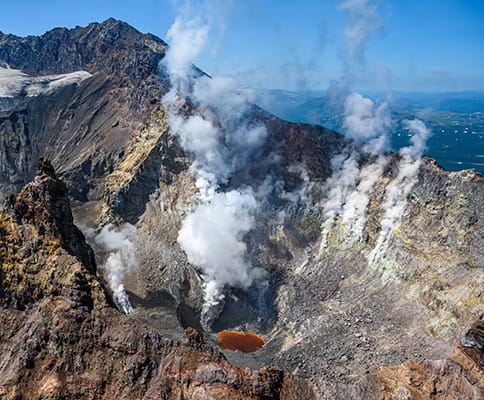 overflight of volcanoes in Kamchatka