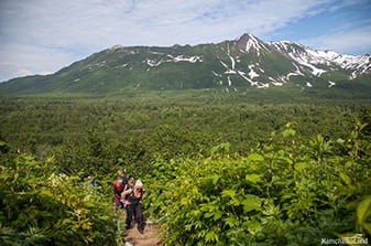 excursion to Vilyuchinsky Pass and waterfall